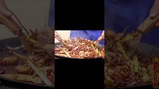 胖星星变废为宝，搬出了大铁盘再加上秘制调料，兄弟们吃了回味无穷！#黄土兄弟