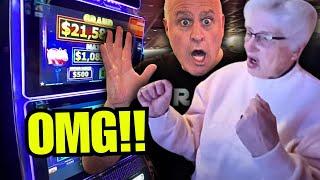 I GAVE THIS SENIOR CITIZEN $500 TO EXPERIENCE MAX BET!!!