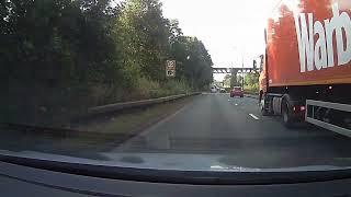 PL152FY - Warburtons van aggressive tailgating