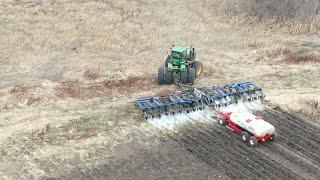 IOWA FARMER APPLYING ANHYDROUS AMMONIA! SPEEDY ACTION ON THE UNION PACIFIC, MEETS, AND DRONE VIEWS!