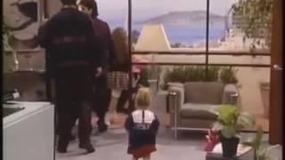 Full house scene Michelle locks her family outside