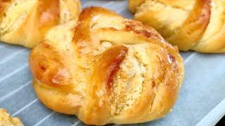 Coconut Bread Rolls Made with All Purpose Flour, Delicious and Fragrant Sweet