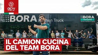 Entriamo nel camion cucina del Team Bora Hansgrohe. | Giro d’Italia 2024