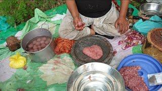 Waza Chef Kar Raha Hai Eid k Lunch ki Tayari aur mai aapna bagcha mai Gaye ||Kashmir||