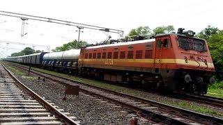 110Kmph flat Andaman Express comes dancing with Erode WAP-4!