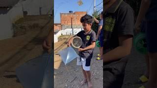 PIPEIRO NUTELLA VS RAIZ ACHANDO PIPA JOGADA NA RUA #shorts