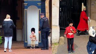 7 Heart-warming Times Where Kids Paid Respect To The Kings Guard!