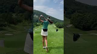 아하~ 이게 힘 빼고 치는 거예쁜여자골퍼 Great swing#golf #shorts 김보미프로