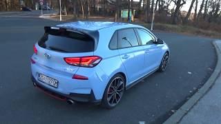 HYUNDAI i30N Performance, sonido de escape loco, estallidos y explosiones en el túnel