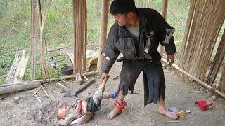 (single father). The boy went to find food for his father.