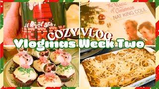 VLOGMAS WEEK TWO | COZY VLOG