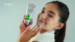 Lotus Herbals WhiteGlow 3 in 1 Deep Cleansing Face Wash