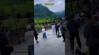 6.23早上8:20凉爽的天气，预报有阵雨️，福公主这个时候应该在干饭吧#大熊猫 #大熊猫福宝 #panda #푸바오