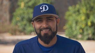 Sergio Romo – 5 Cuts with La Vida Baseball