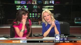 News Blooper - News anchor photobombs coworkers