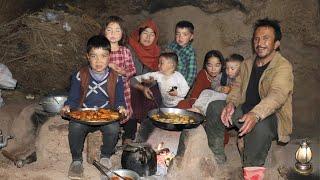 Ramadan Kareen: Big Family Iftar in a Cave | Village Life Afghanistan