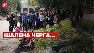 У Маріуполі шокуюча черга за перепустками, щоб виїхати з міста