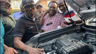 PASUMA PRAYS ON SAHEED OSUPA'S NEW JEEP FROM GOV. SEYI MAKINDE AS HE VISITS HIM AT HIS OMOLE CASTLE