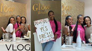 Vlog/: Naomie said yes to the dress