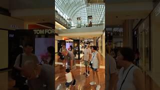 Wearing Apple Vision Pro in Public | #marinabaysandssingapore #mbs #singapore