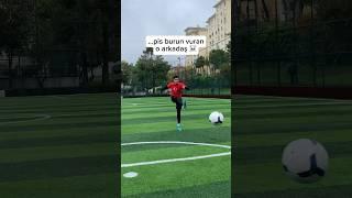 Pis burun vuran arkadaşına gönder  #futbol #shorts