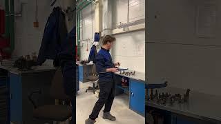 Автослесарь-Юморист или Как его Назвать..??