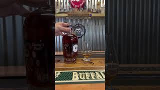 #shortbarrelbourbon #bourbonwhiskey #singlebarrelbourbon #bourbontogether @TheBourbonLegends