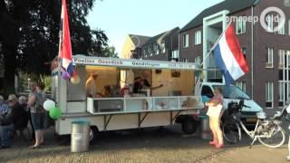 85-jarige 'Tuutje' stopt met populaire grillkraam Gendringen