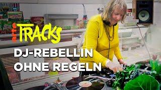 Gegen Fake DJs: Die riesige Plattensammlung von DJ-Punkerin Marcelle | Arte TRACKS