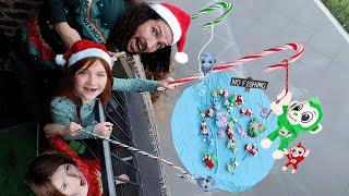 5 FAMiLY CHRiSTMAS CHALLENGES!! Drop Test - Candy Fishing - Rainbow Wheel - Xmas Cool Whip Tree 