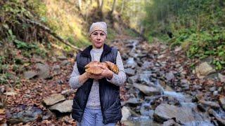 A Woman Alone in the Mountains – You Won't Believe How She Makes Mushroom Lasagna!