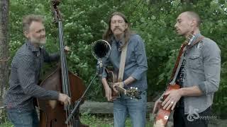 The Wood Brothers - When I was Young (Creekside Sessions)