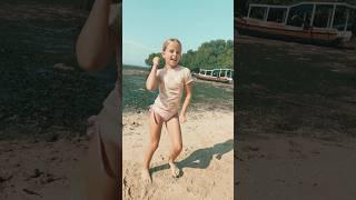 Weten jullie waar de ZEE gebleven is?   ️ #WERELDREIS #BALI #SHORTS #LEMBONLAN 