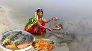 Big fish catching video,in river ! fishing big Ghas kaat fish in the river! village style fish curry