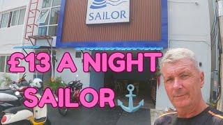 £13 a night Sailor hotel Pattaya and 199 bht buffet breakfast Soi 5 Pratunmak