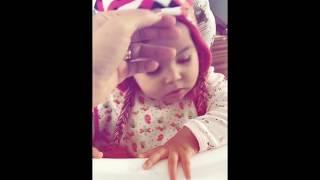 Para Maria Valentina | Dormindo no café da manhã!