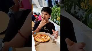 Domino's pizza | vegas mall delhi | pizza party |#shorts #youtubeshorts #delhi #dominospizza #food