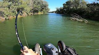 Giant fish from a small river! / We learn to fish big catfish