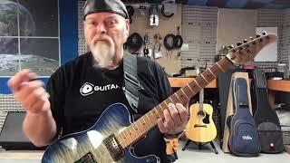 Guitar Gavel Lick Of The Week with Keith Amyx - Blues in Am