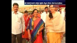 Minister Paritala Sunitha And His Family Visits Tirumala