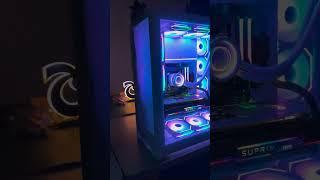 Phanteks NV7 White İ9 13900K ve RTX 4090 ile gece görünümü.