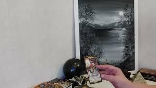 ️ ЭТОТ МУЖЧИНА ЧТО-ТО ХОЧЕТ СКАЗАТЬ ТЕБЕ!  Гадание онлайн Расклад Таро Эммануэль Таро