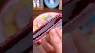 喜欢甜品甜食的看过来。 网购网卖推荐入手！ 像是在吃果汁夹心的口香糖一样，酸酸甜甜的好吃又解压#蜡瓶糖 #cny #糖果 #零食推荐 #网红零食 #糖果