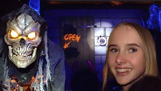 Mega Halloween Parkour 2023 mit 26 Animatronics und Live Erschreckern!