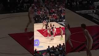 Hit The Middle  - #nba #basketball #highlights #shorts #shortvideo #youtubeshorts #game