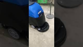 50 ltr auto scrubber  by kruger & brentt for floor cleaning