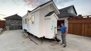 Decathlon Tiny Homes 24' Athena Model: Dorothy Walkthrough Tour!
