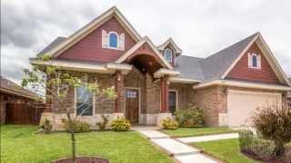 Homes McAllen: ADORABLE CRAFTSMAN STYLE HOME!! You will fall in love...