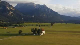 St. Coloman, die Königsschlösser und Schwangau in der Abendsonne