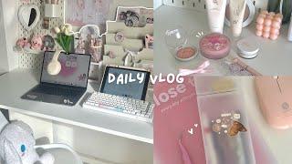 daily vloglife as a homebody, aesthetic desk makeover, macbook unboxing, studying, japanese snacks